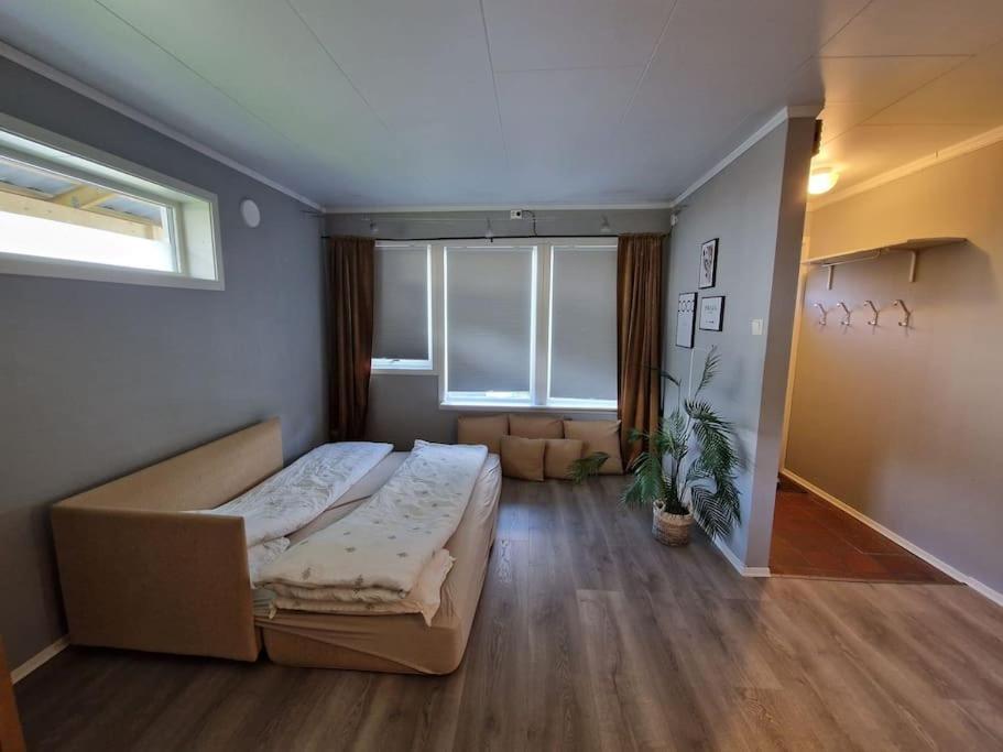 Leilighet I Tromso Kvaloysletta 외부 사진