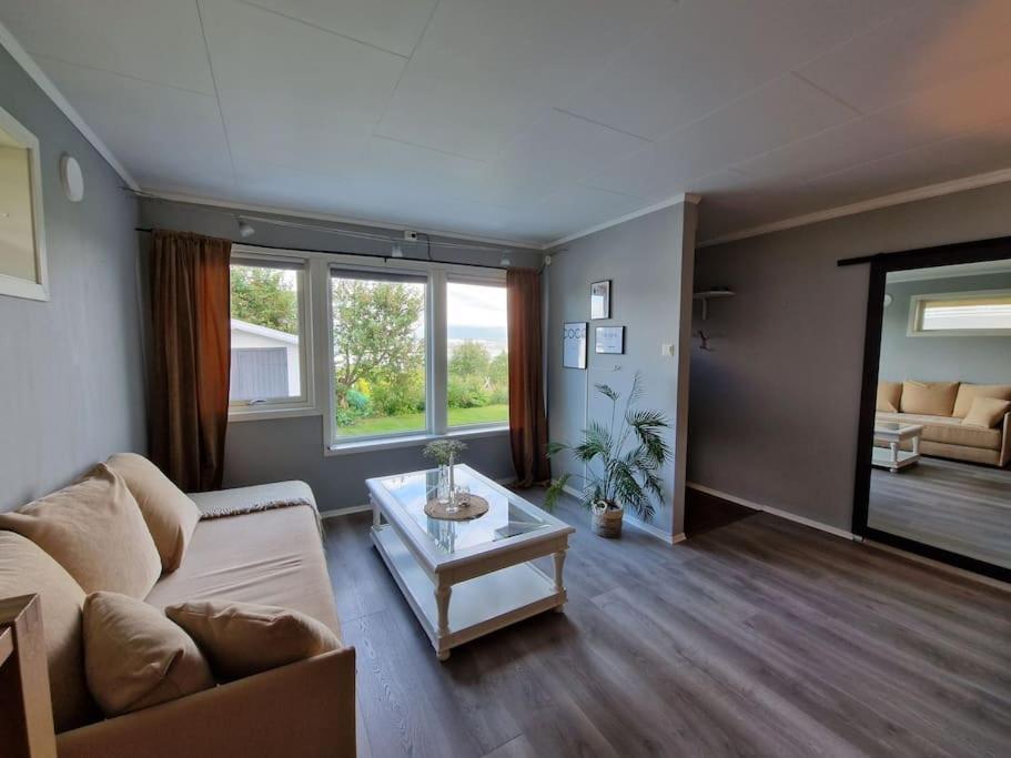 Leilighet I Tromso Kvaloysletta 외부 사진